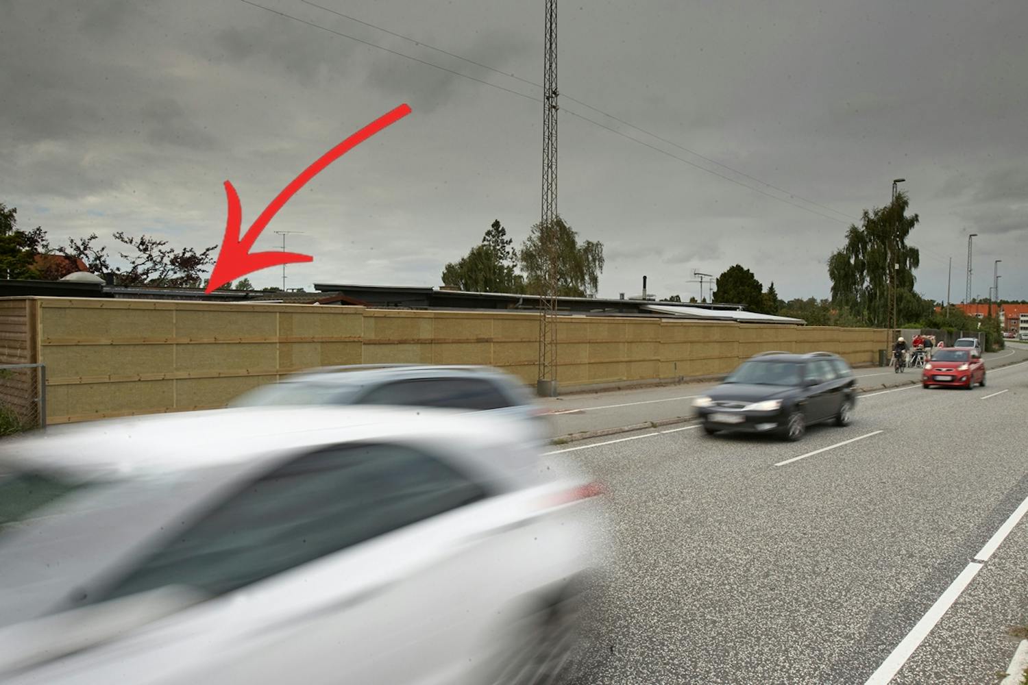 Bygg et effektivt støygjerde Slik bygger du et støygjerde